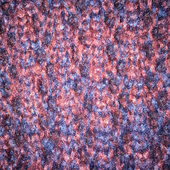 JJ Basics Cable-Knit Open Weave 3/4 Sleeve Sweater in Purple-Size Small - Picture 4 of 8